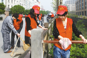 迎动漫庆五一 清洁城乡大行动 - 77779193永利官网新闻 - 杭州萧山情形集团有限公司