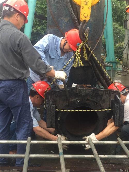 东片运管中心紧迫抢修保运行 - 77779193永利官网新闻 - 杭州萧山情形集团有限公司