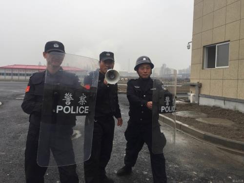 水处置惩罚厂防暴反恐专项演练绷紧清静弦 - 77779193永利官网新闻 - 杭州萧山情形集团有限公司